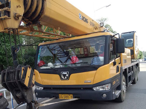 汽車吊12 汽車吊12